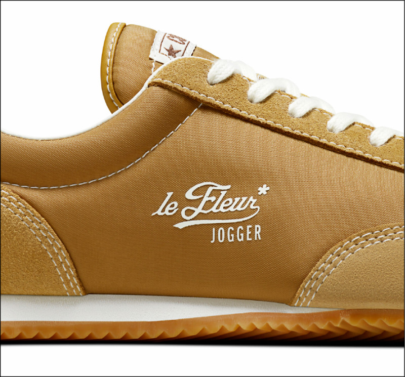 1908 Jogger在鞋身加入創辦人造物主泰勒創立的街頭潮牌GOLF le FLEUR*名稱標記，更添收藏價值。