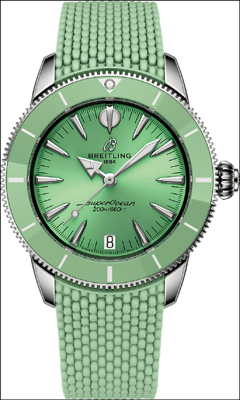 Superocean Heritage Automatic 36自動腕錶，綠色錶盤搭配綠色橡膠錶帶，158,000元。