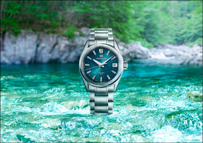 翡翠綠色錶盤靈感來自國寶級自然美景。Grand Seiko SLGA025錶款，302,000元。