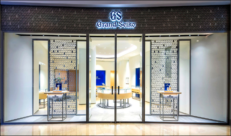 Grand Seiko台北101旗艦店以大自然為靈感，打造明亮寬敞的室內空間。