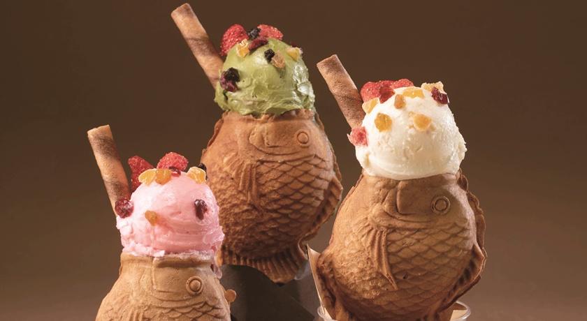 靜岡八笑俱樂部-鯛魚燒，鯛魚燒冰淇淋，售價160元/支。