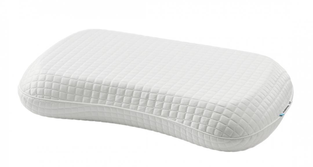 KLUBBSPORRE人體工學枕 側睡/仰睡，原價1,499元，卡友價1,249元。(IKEA提供，以下同)