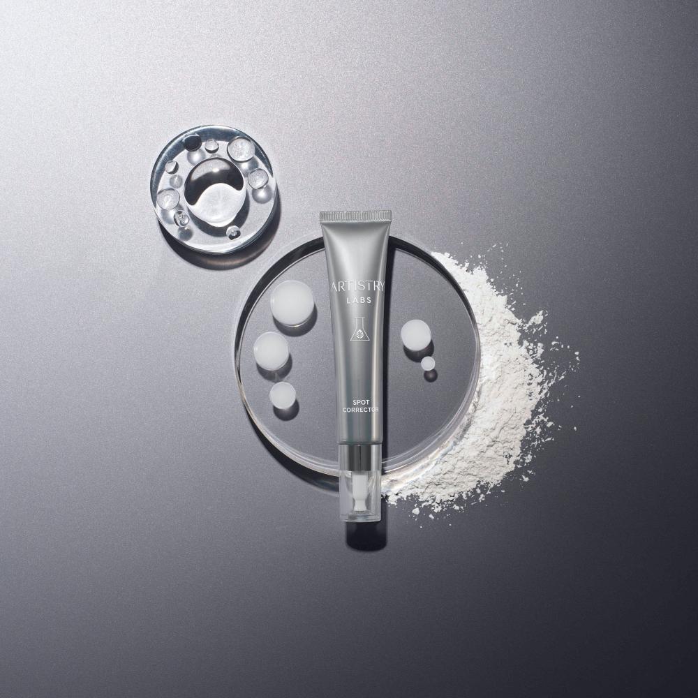 肌光淨白淡斑乳，聚焦斑點下手。