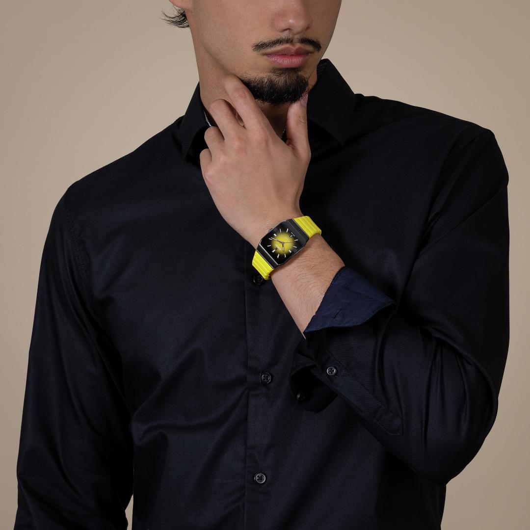 RADO Anatom系列高科技陶瓷自動腕錶，黃色款，110,500元。