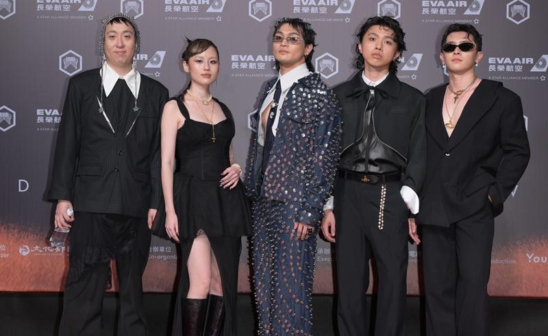 中間：美秀集團狗柏。（攝影新聞中心攝）