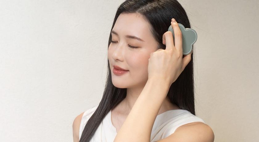 正確清潔能讓頭皮回到平衡狀態，幫助穩定皮脂分泌與菌叢生態。