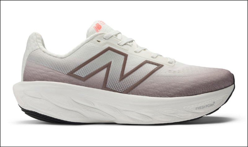 New Balance Fresh Foam X 1080v14推出多種配色，圖為男款M108014F，4,680元。