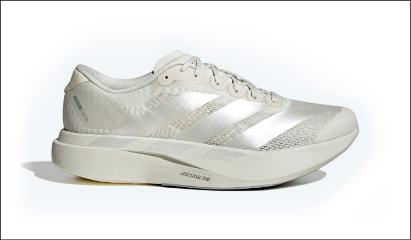 adidas ADIZERO EVO SL男款JR3418（白銀配），4,890元。