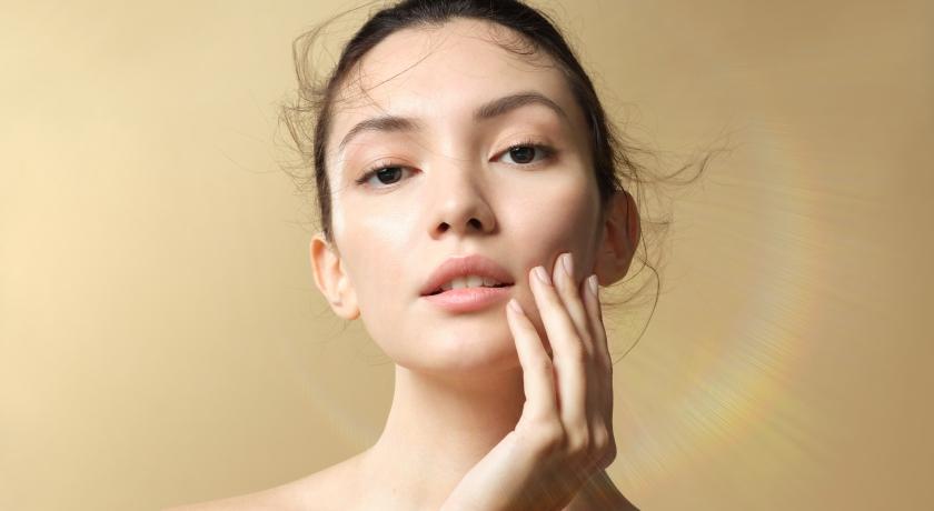日本貴婦靠一招即使素顏臉蛋照樣發光。