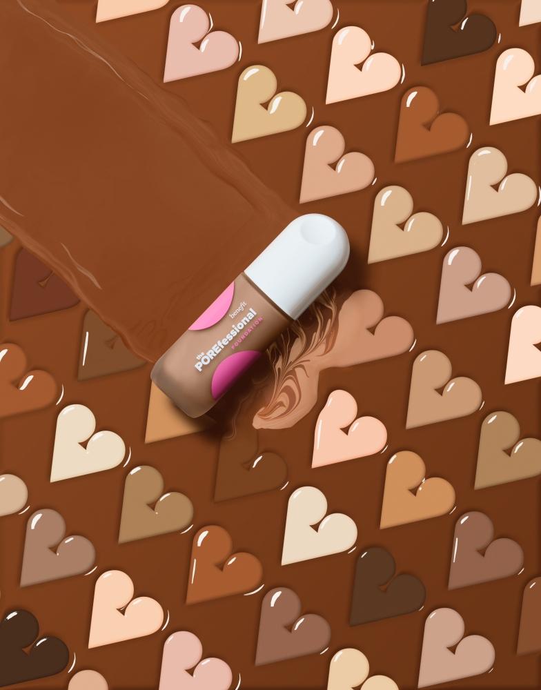 Benefit破解粉底顏色，依照「底色」來區分。