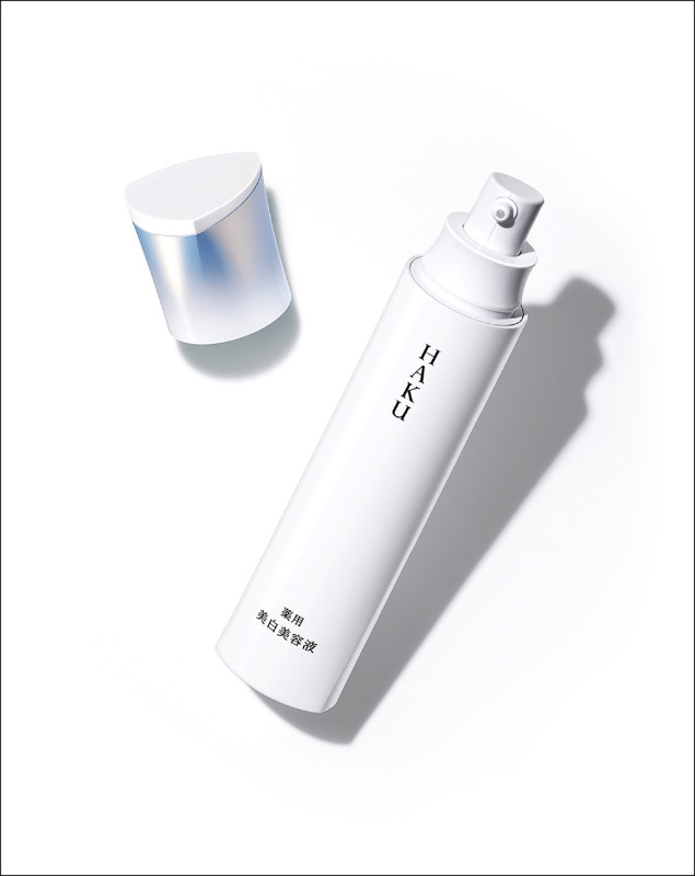 資生堂HAKU驅黑淨白露IV全新升級第10代，45g／3,300元，新添加日本厚生省認證舒緩保養成分甘草酸二鉀，協同資生堂集團明星亮白成分4MSK與m-傳明酸，提供明亮透光。