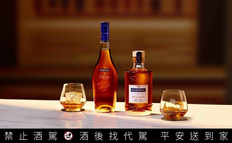 「馬爹利藍淬燕」與「馬爹利名仕」。（保樂力加提供）