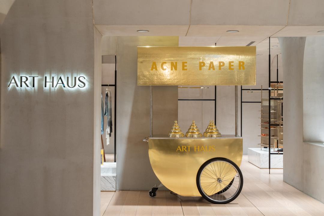 ART HAUS《ACNE PAPER》冰淇淋餐車活動，台北新光三越A4 ART HAUS：8／1（五）～8/3（日）；台南西門新光三越ART HAUS：8／8（五）～ 8／10（日）。
