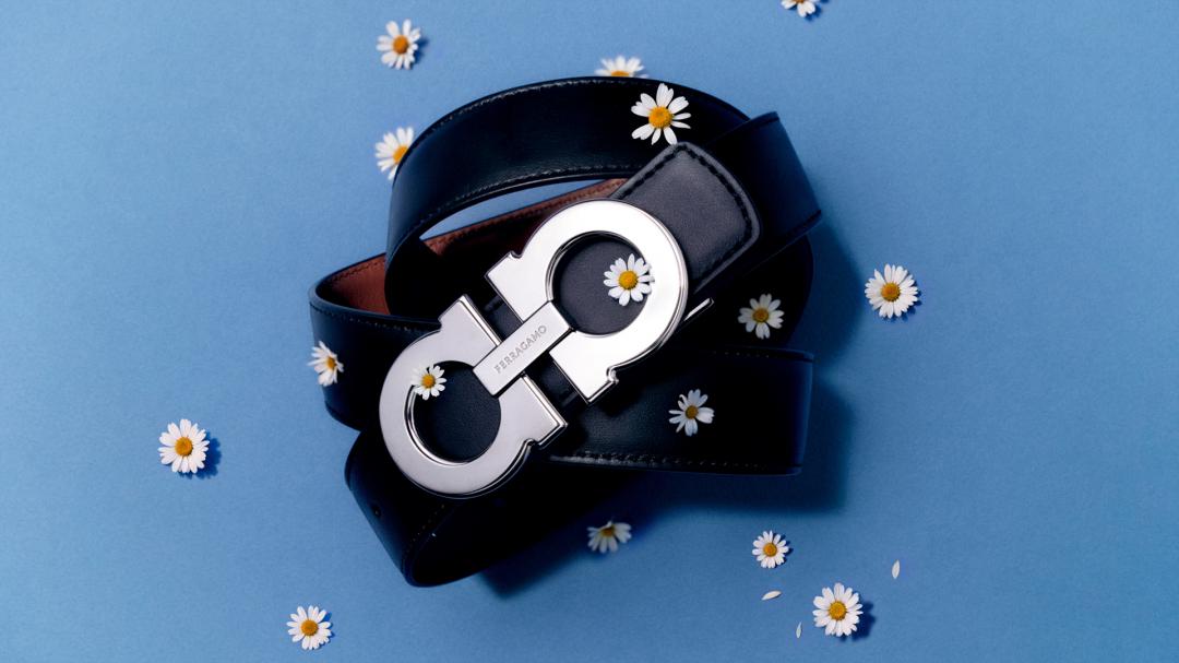 Ferragamo雙面可調式Gancini皮帶，21,500元。