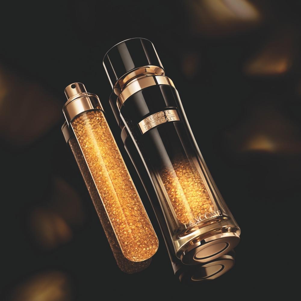 蘭蔻黑鑽奢燦超導活萃，30ml/23,000元；補充瓶，30ml/19,550元。