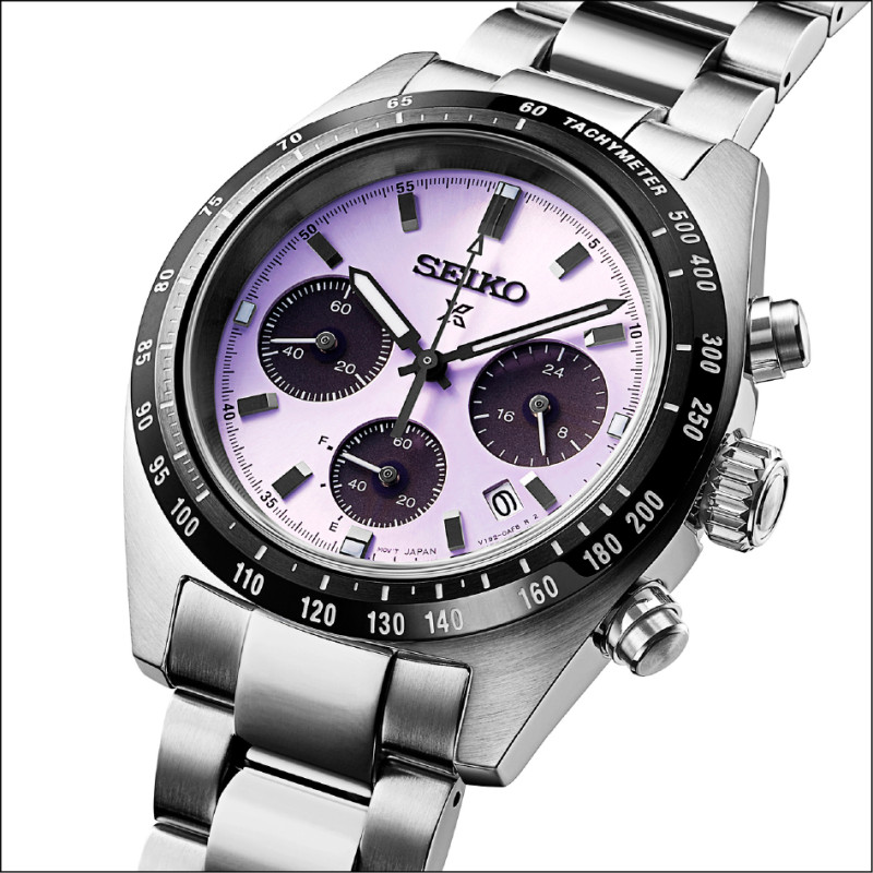 SEIKO Prospex SpeedTimer世界田徑錦標賽限量腕錶，搭載V192太陽能計時機芯，充滿電可連續運作6個月，全球限量6,000只，每只26,800元。