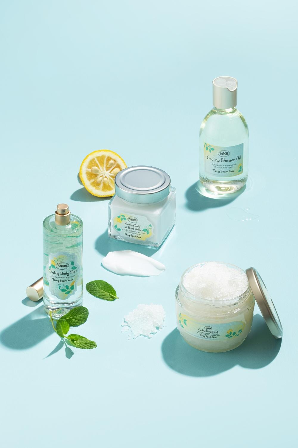 SABON沁柚莫西多系列，沐浴油，300ml，1,080元；身體磨砂膏，320g，1,580元；保濕護手身體凝凍，200ml，1,580元；身體香氛噴霧，100ml，1,480元。