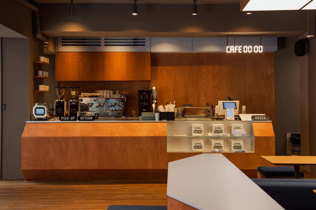全新「CASIO STORE DOSAN」開幕，店內細節沿用CASIO腕錶特色。