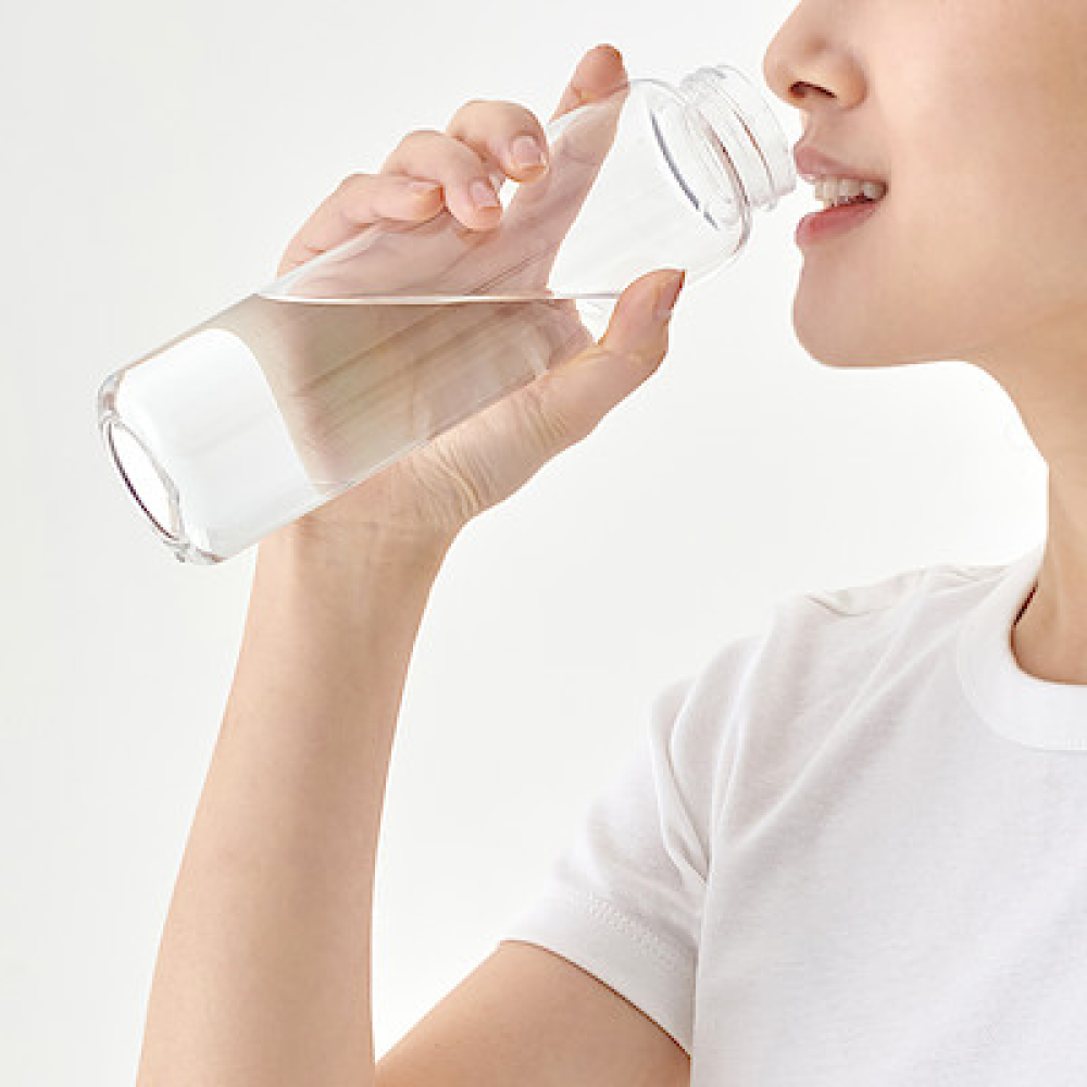 MUJI透明水壺讓補水量一清二楚。(MUJI提供，以下同)