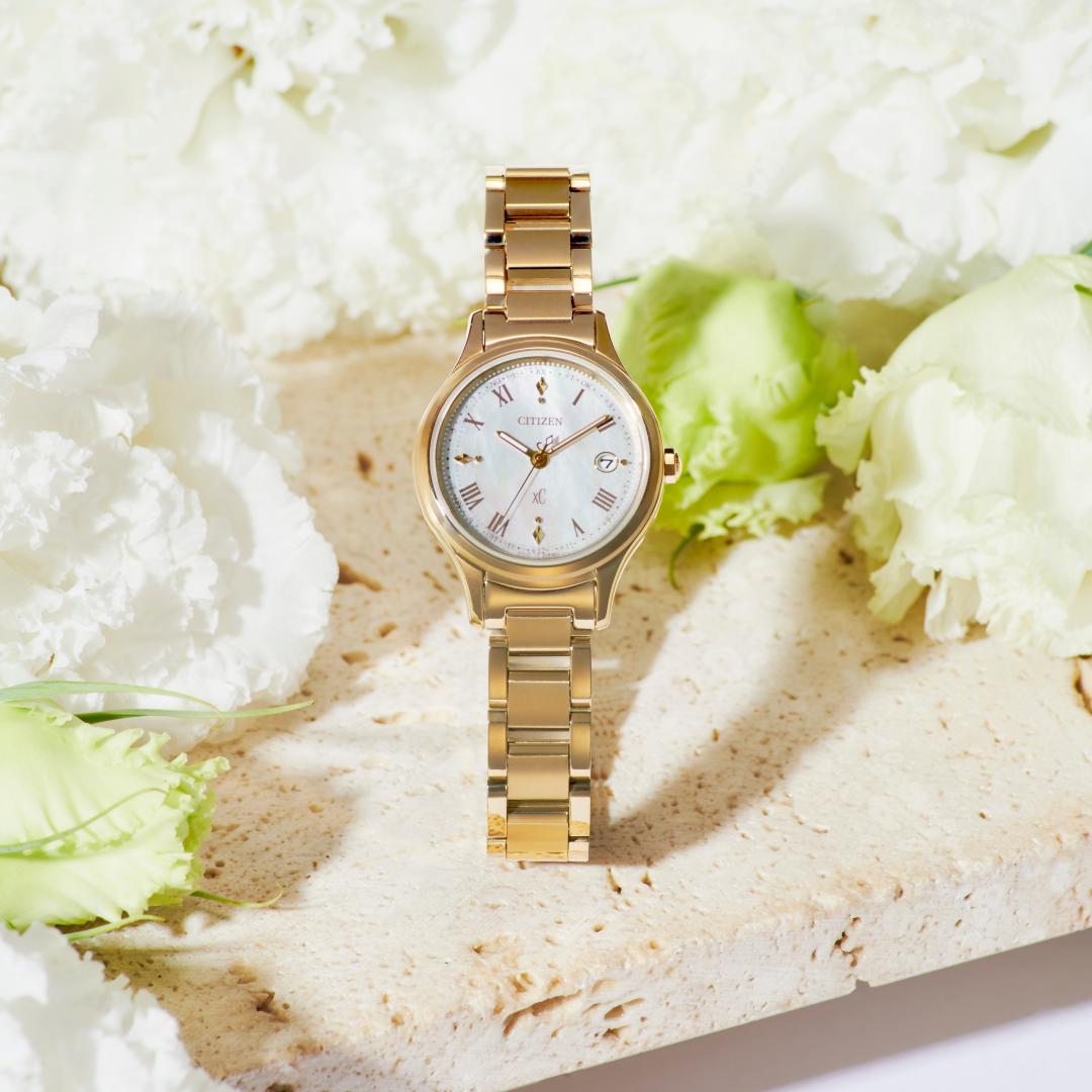 CITIZEN ES9492-57D錶款，首度採用琥珀金色調，台灣限定50只，32,900元。