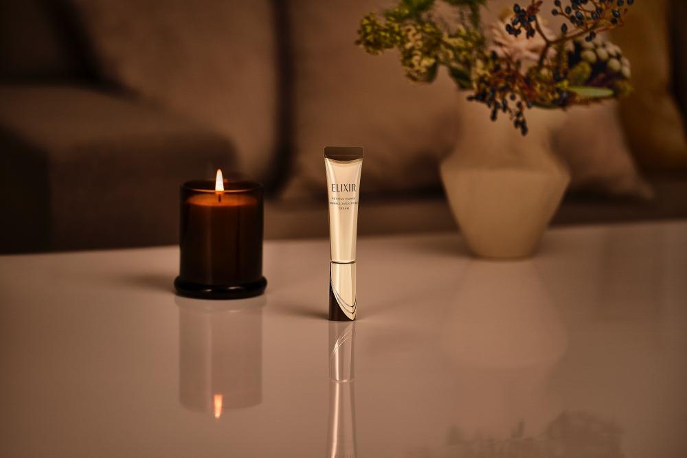 怡麗絲爾「膠原A醇精華」，15g/2,000元、22g/2,500元。