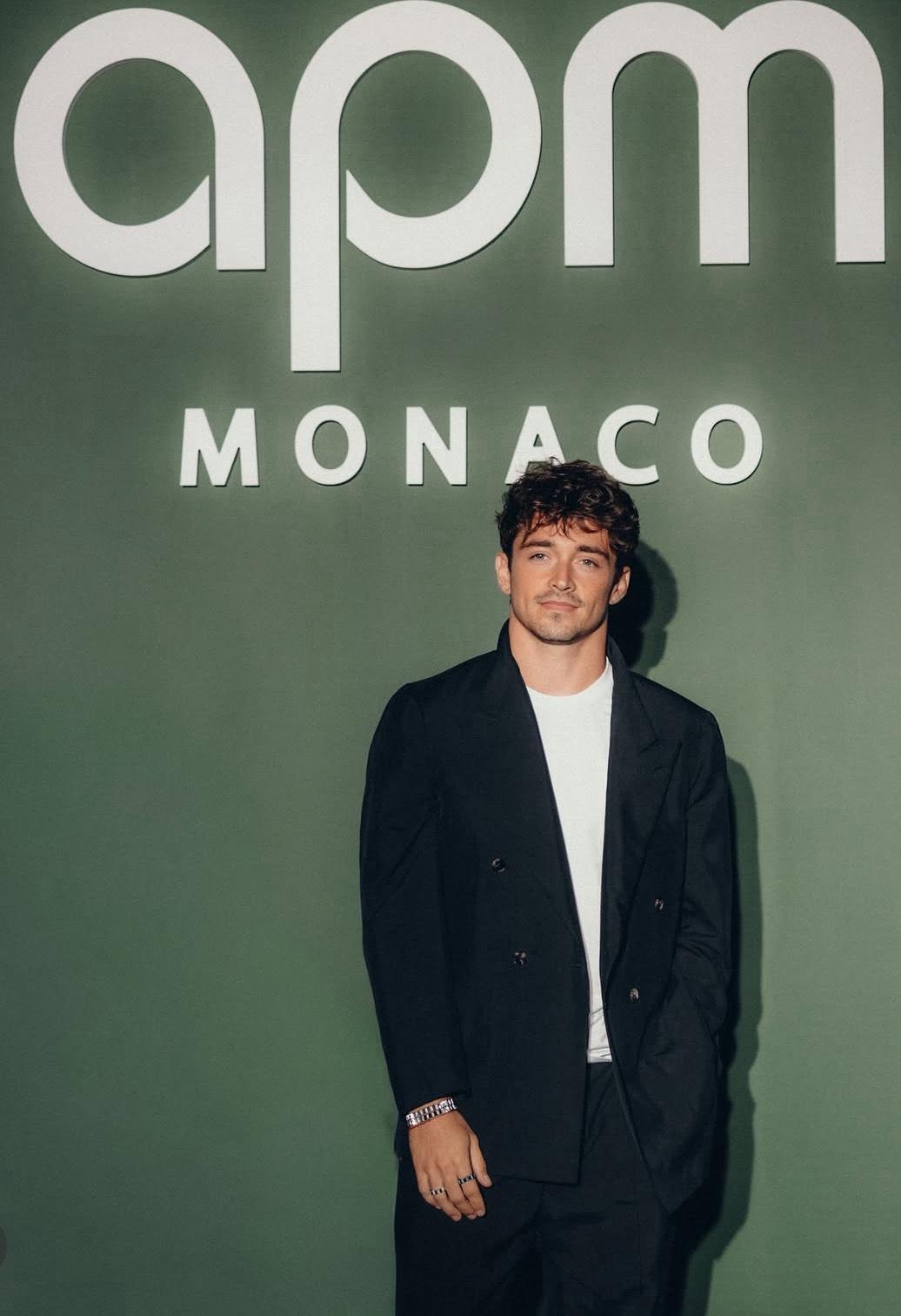 勒克萊爾擔任APM Monaco品牌大使。(翻攝自IG)