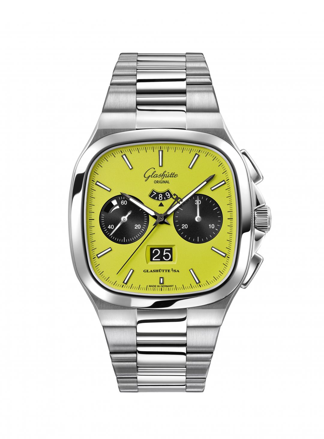 Seventies Chronograph Panorama Date七零年代大日曆計時腕錶限量特別版，熔光綠搭不銹鋼錶帶，515,000元。