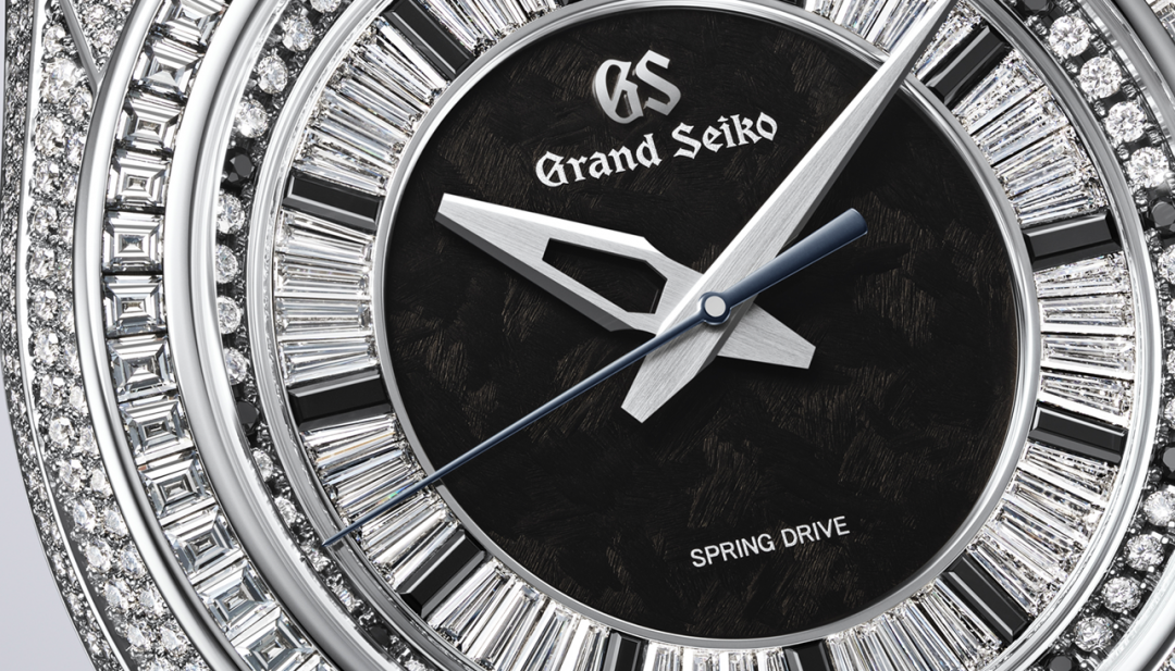 鑽石與黑色尖晶石的深邃形成鮮明對比，呈現Grand Seiko珠寶藝術的精湛工藝。