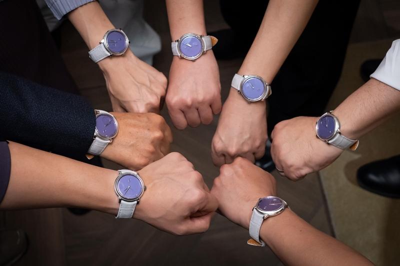 專為台灣藏家打造的Toric Petite Seconde紫色款。（SHH TAIWAN提供）