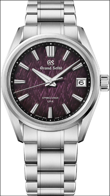 Grand Seiko SLGB005「紫霜曙光」錶款，靈感來自霧峰高原冬日的晨光，全球限量1,300只，每只300,000元。