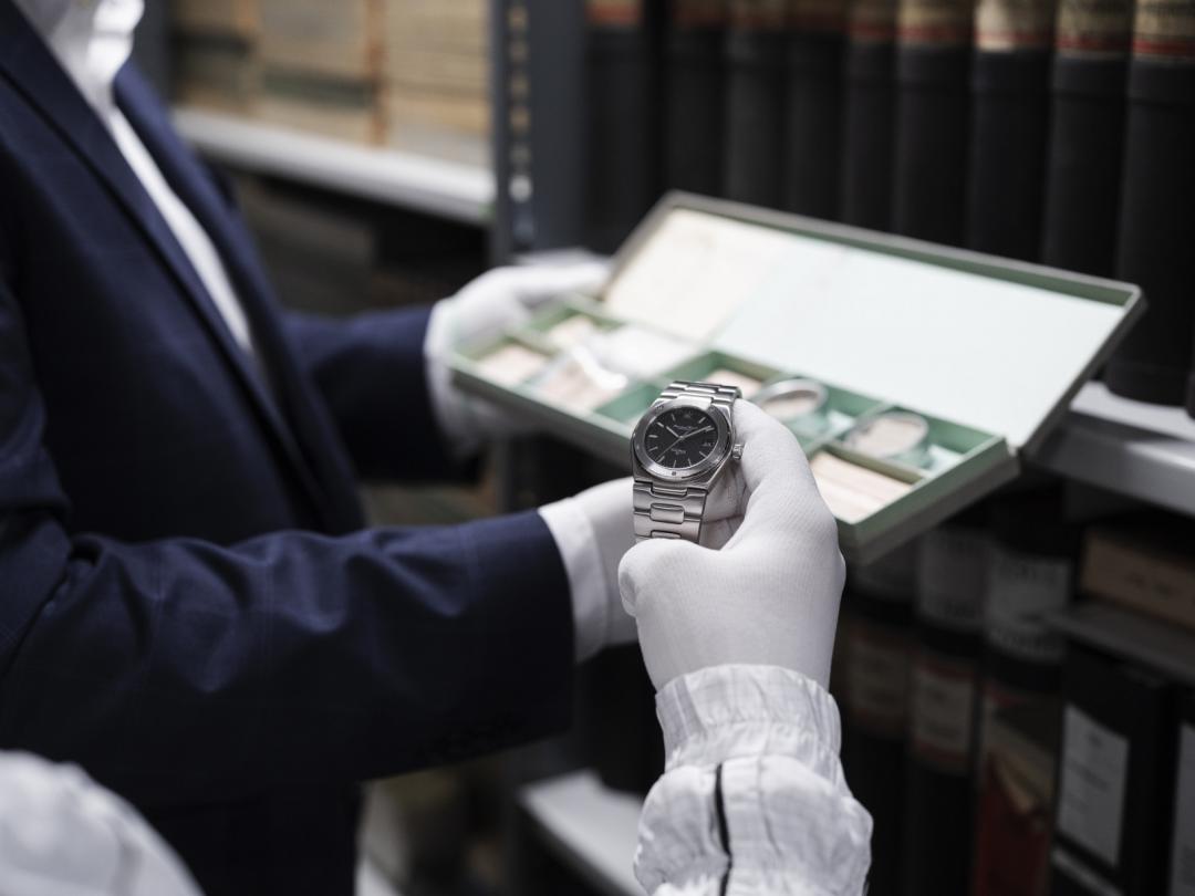 IWC. Curated.的腕錶由來自IWC萬國錶博物館的腕錶專家逐一精心挑選。