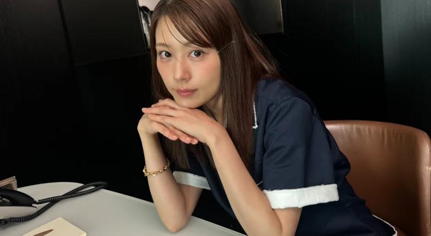 日本國民女神有村架純Prada大秀崩壞！（翻攝自X@Kasumistaff）
