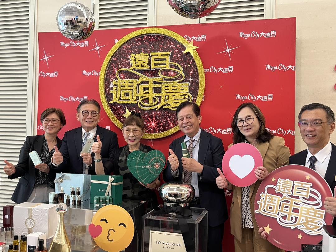 遠百高層認為，與台中新光三越雙方在競爭中仍能呈現「市場共榮」的局面。