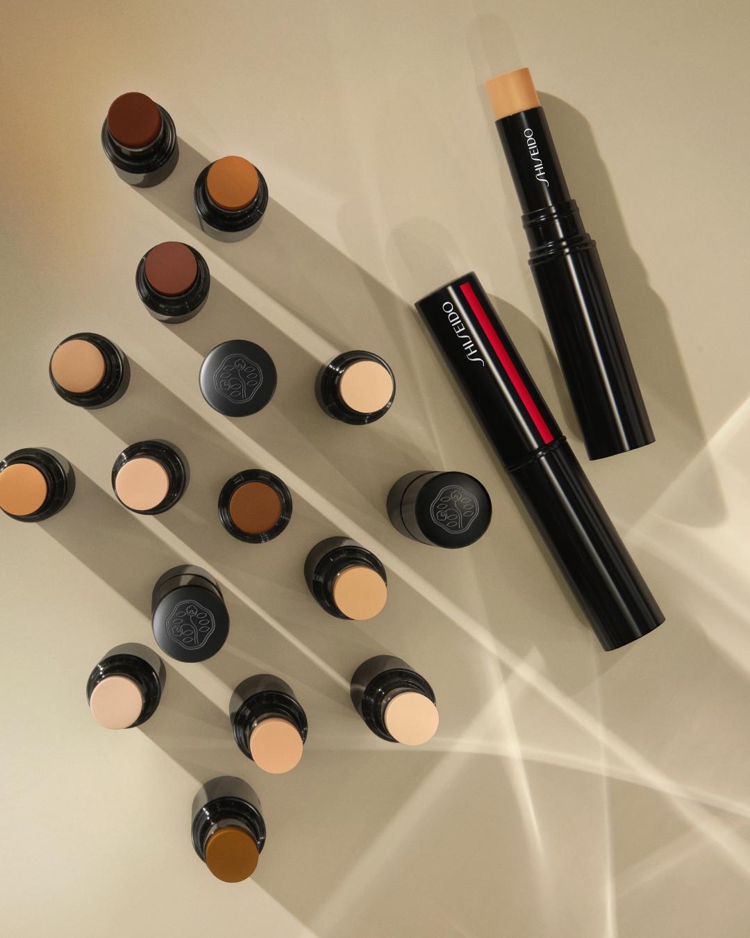 資生堂超進化光感輕潤遮瑕棒，1,550元。