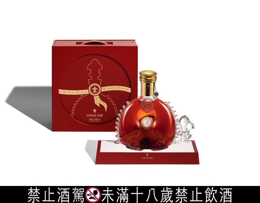 歲末緞帶禮盒。（LOUIS XIII提供）