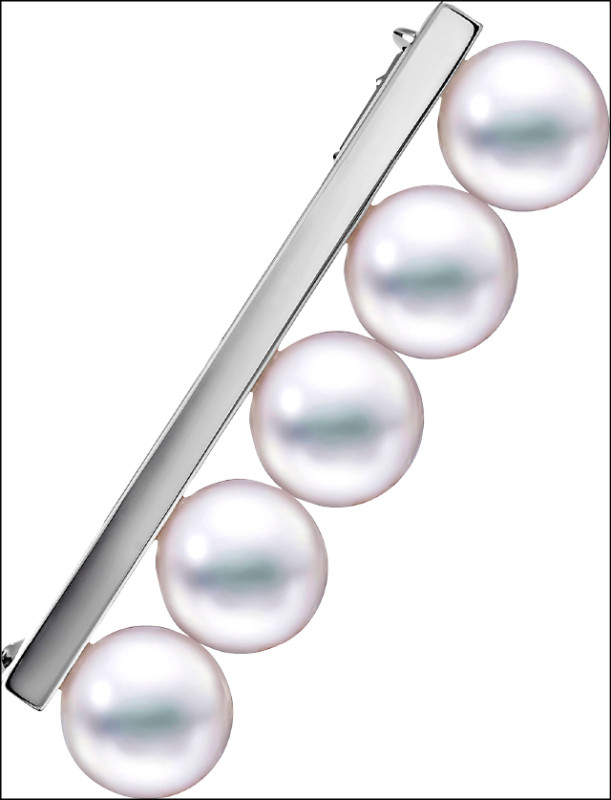 全新TASAKI balance signature胸針，18K白金鑲嵌Akoya珍珠，103,000元。