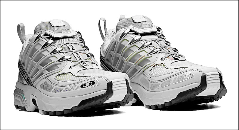 台中大遠百：Salomon ACS PRO銀灰戶外鞋，推薦價7,380元。
