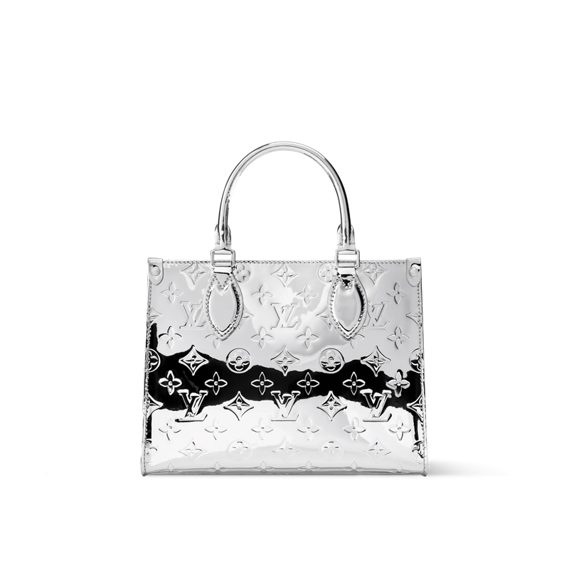 Monogram Miroir鏡面帆布系列手袋十分聚焦。（Louis Vuitton提供）
