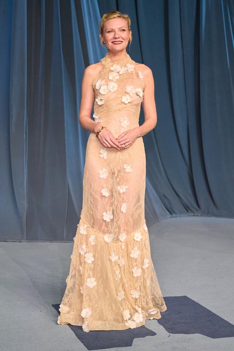 Kirsten Dunstin Rodarte。
