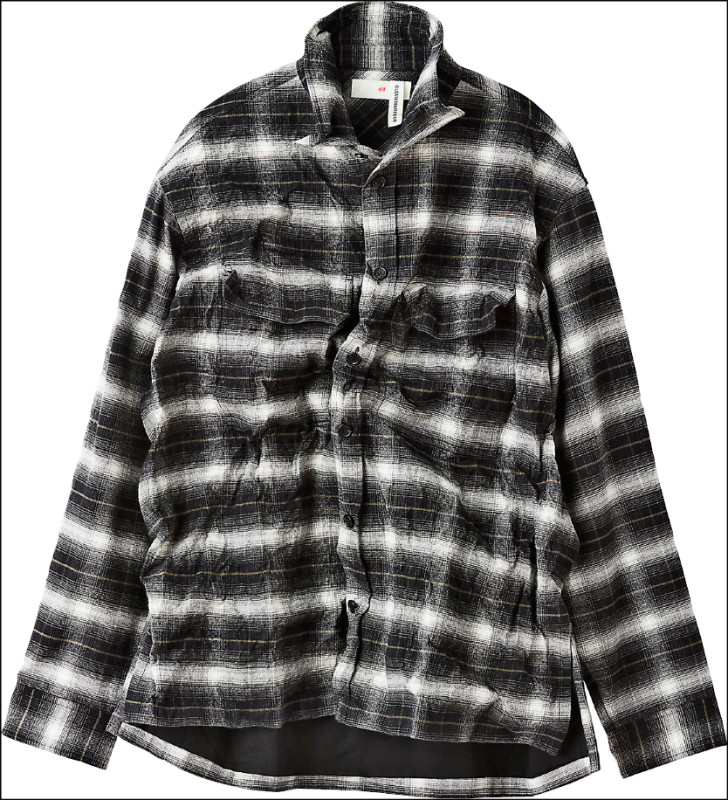 H&M×Glenn Martens大量運用格紋、流動感的立體妝點，賦予服裝單品極高的辨識度。H&M×Glenn Martens抓縐格紋襯衫，價格店洽。