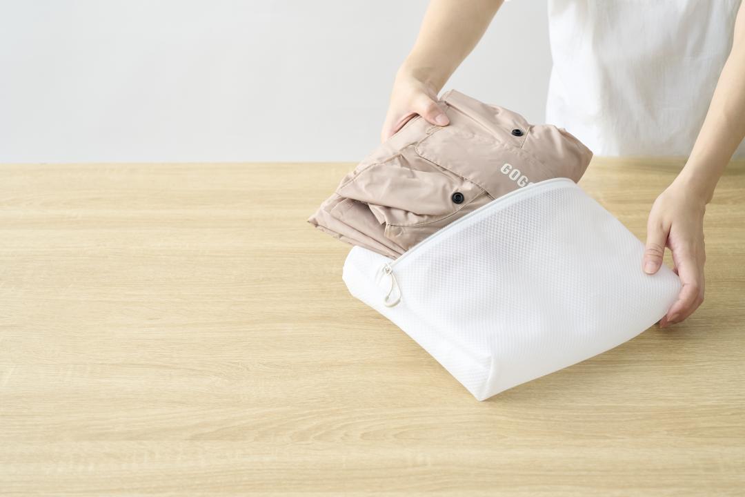 EVA多用途收納袋，250-290元。