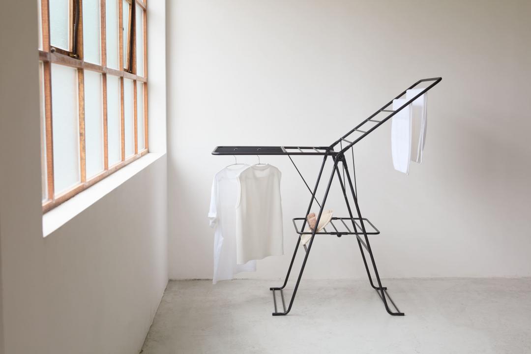 INK鐵製烤漆蝶型曬衣架，1,790元。