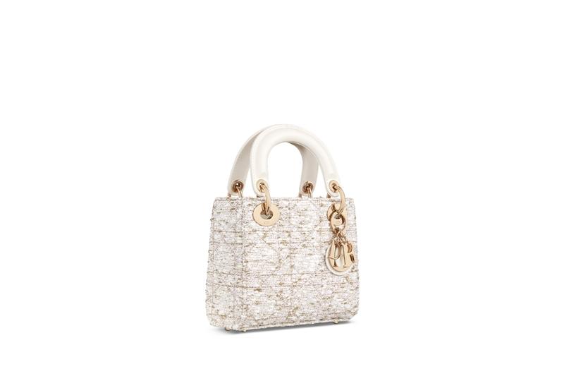 Lady Dior 白色金絲線Cannage籐格紋迷你包款，165,000元。（Dior提供）