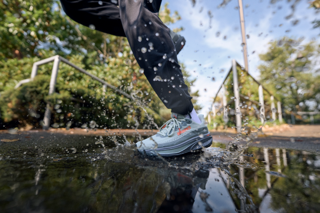 GHOST 17 GTX，售價NT$5,990元。