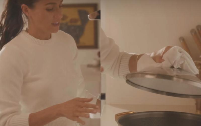 梅根在影片中僅熬煮一鍋水，隨後加入香料，被粉絲質疑並不是香料熱蘋果酒的正宗做法。（翻攝自instagram）