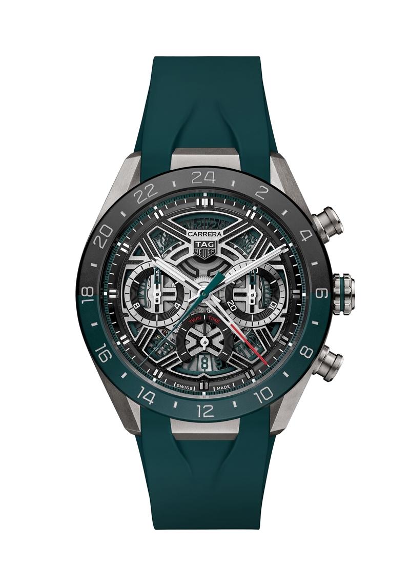 TAG Heuer Carrera Chronograph Extreme Sport Twin-Time兩地時間計時腕錶，301,400元。（TAG Heuer提供）