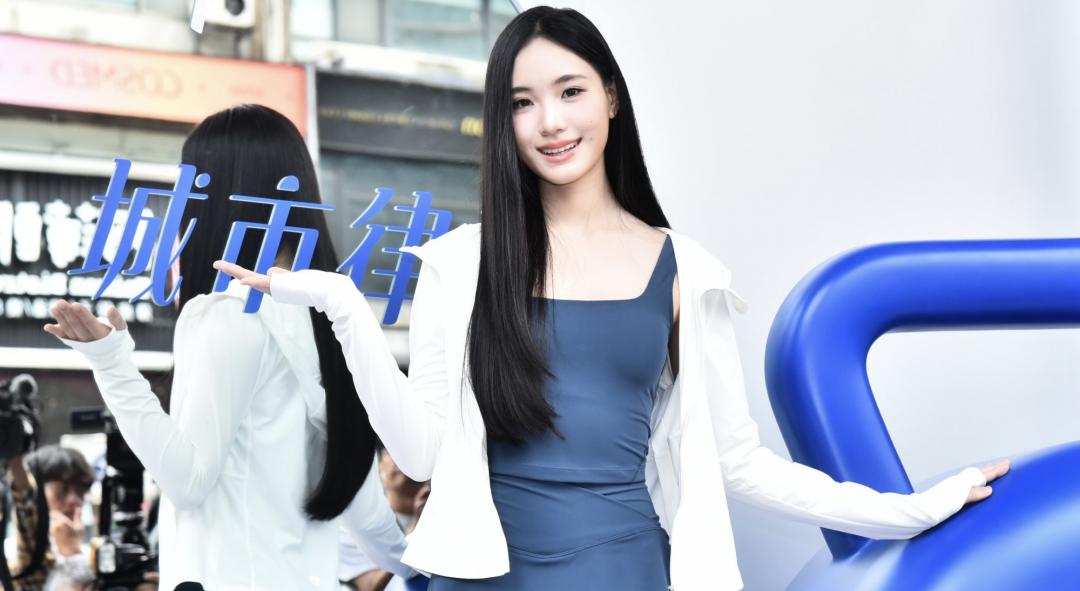 Lily今以品牌大使身分為黛安芬站台。（圖／記者陳奕全攝）