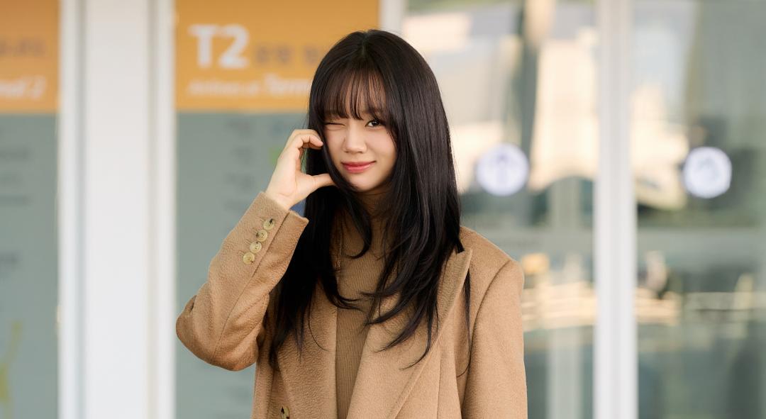 惠利明晚將現身台北101，為時尚活動站台，稍早她啟程出發，提前來台做準備。