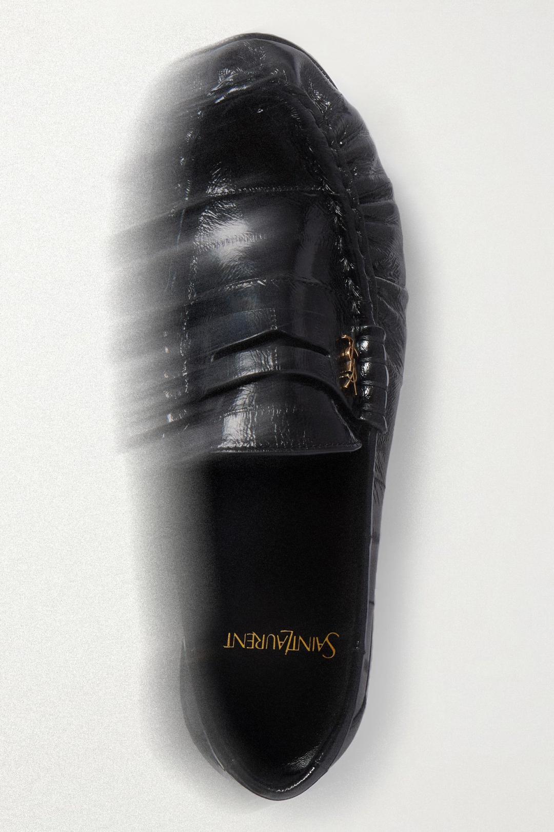 SAINT LAURENT這雙樂福鞋成為第三季熱賣黑馬。