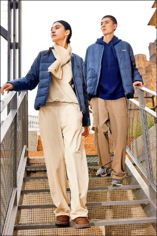 HERON男女同款輕量鵝絨羽絨外套，換上丹寧新色更具都會時尚氣息，5,980元。